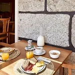 Castrum Villae By Walk Hotel