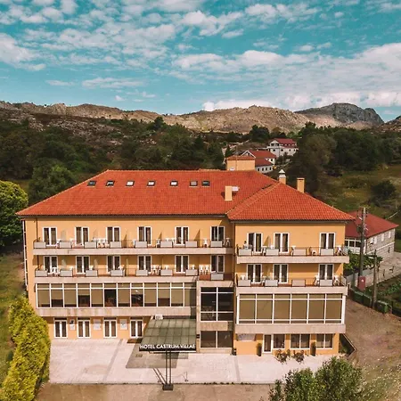 Castrum Villae By Walk Castro Laboreiro