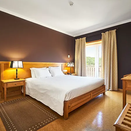 Castrum Villae By Walk מלון קסטרו לבוריירו