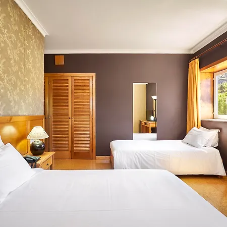 מלון Castrum Villae By Walk 3*