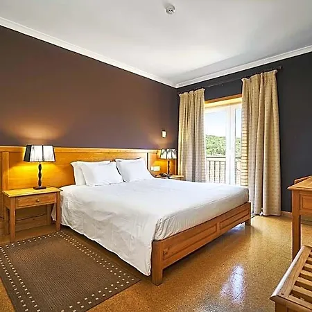 מלון Castrum Villae By Walk 3*