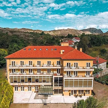 Castrum Villae By Walk מלון 3*