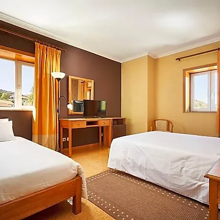 מלון Castrum Villae By Walk 3*