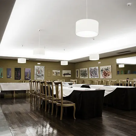 Castrum Villae By Walk 3* קסטרו לבוריירו