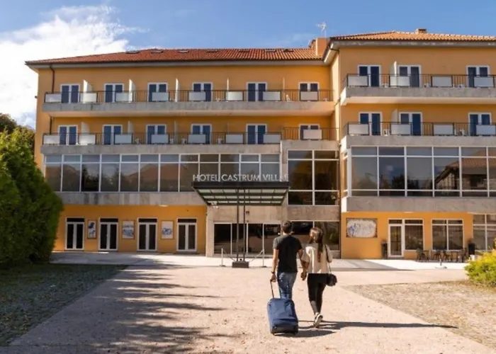 Castrum Villae By Walk 3*