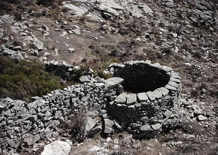 Castrum Villae By Walk Hotel